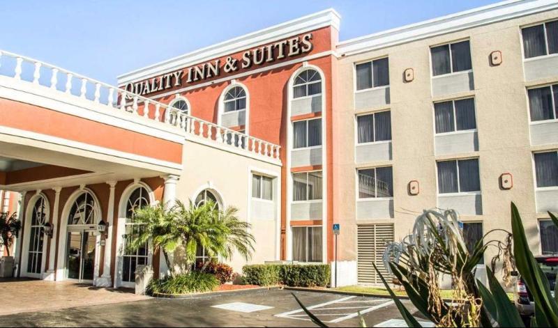 Quality Inn & Suites Heritage Park Kissimmee Exterior photo