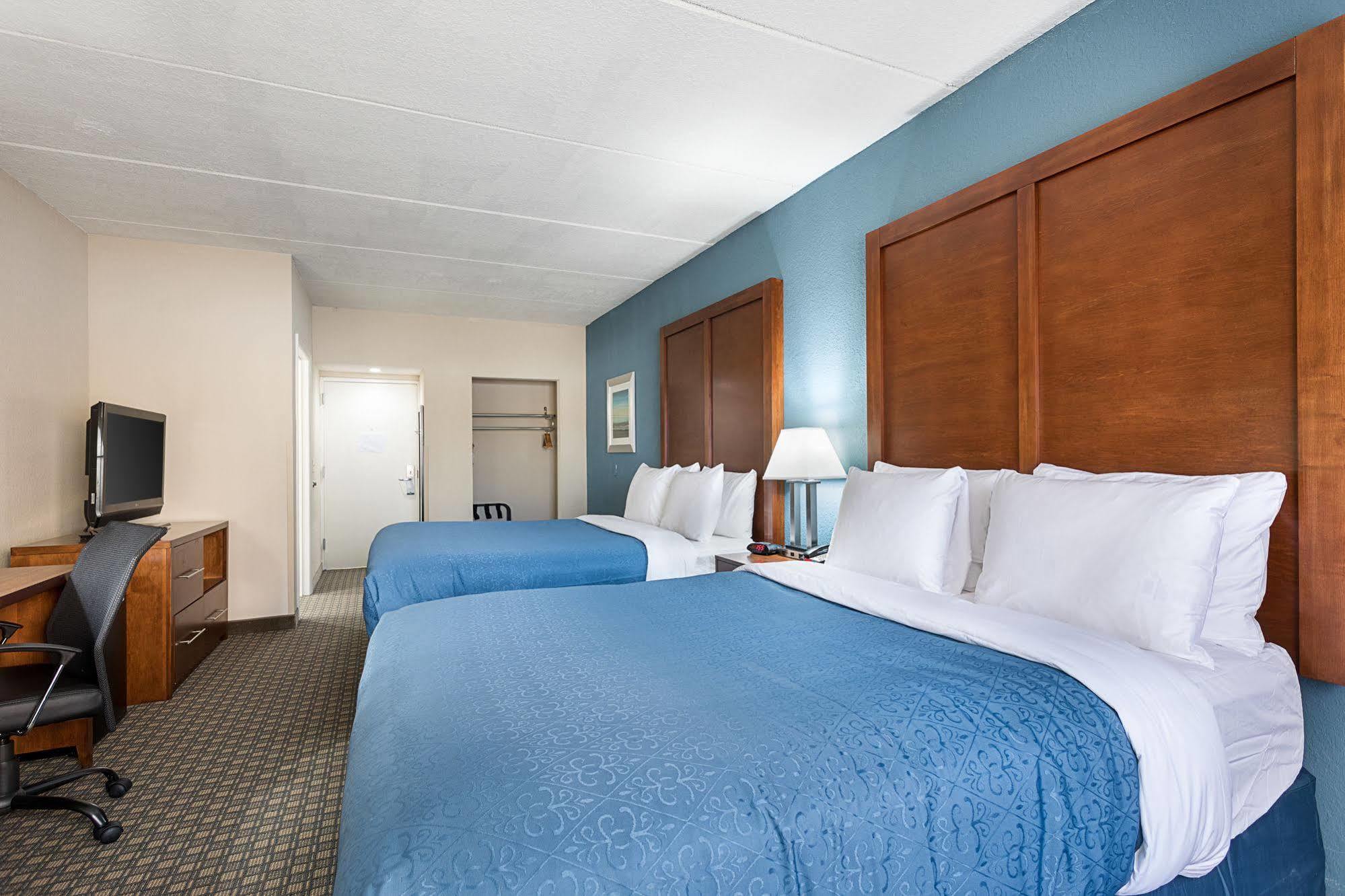 Quality Inn & Suites Heritage Park Kissimmee Exterior photo