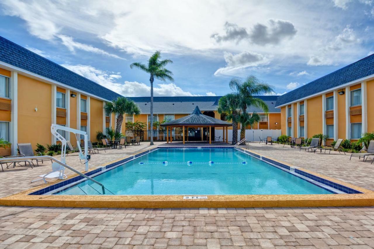 Quality Inn & Suites Heritage Park Kissimmee Exterior photo